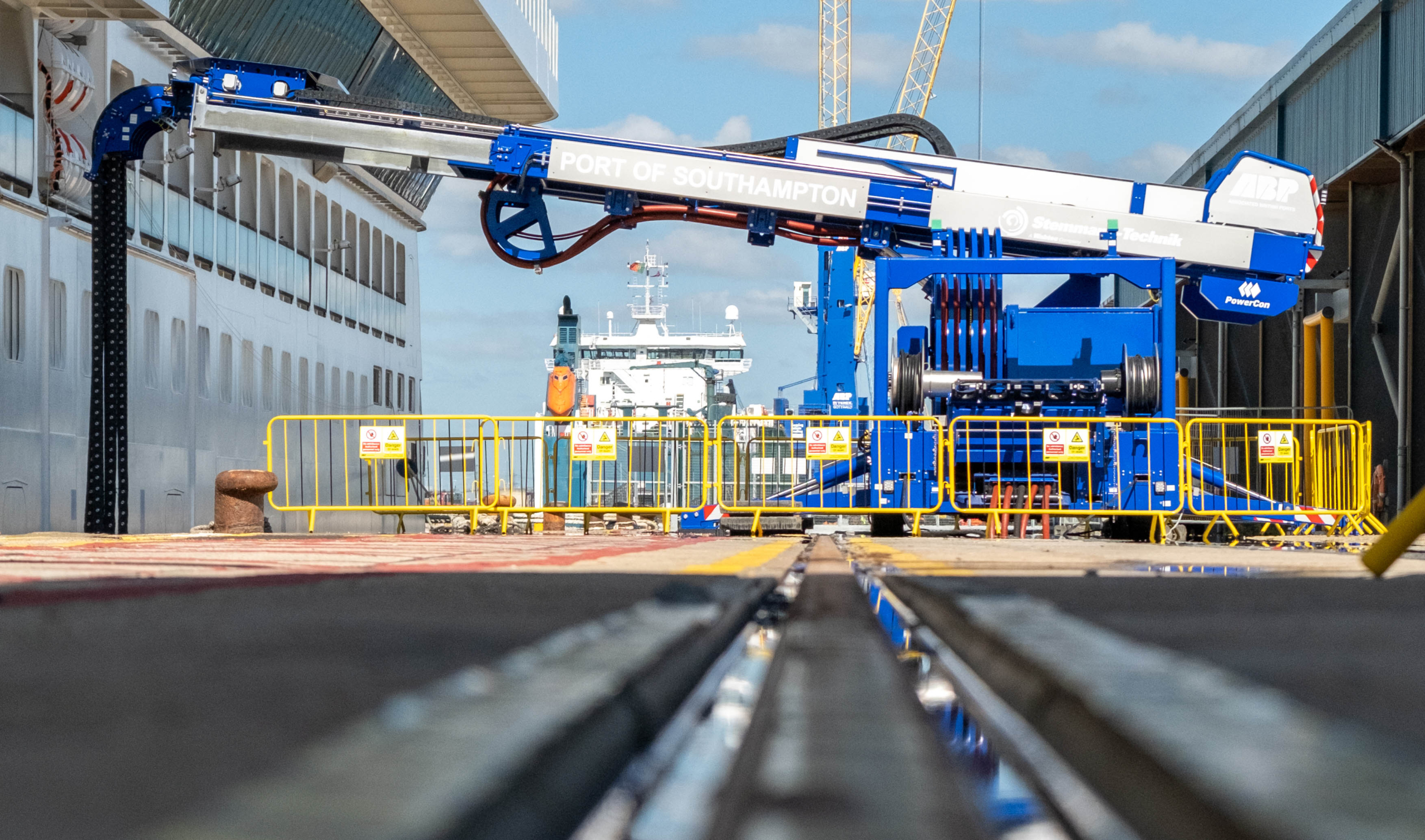 Port of Southampton recognised as a Clean Maritime Innovator at the Maritime UK Solent Awards